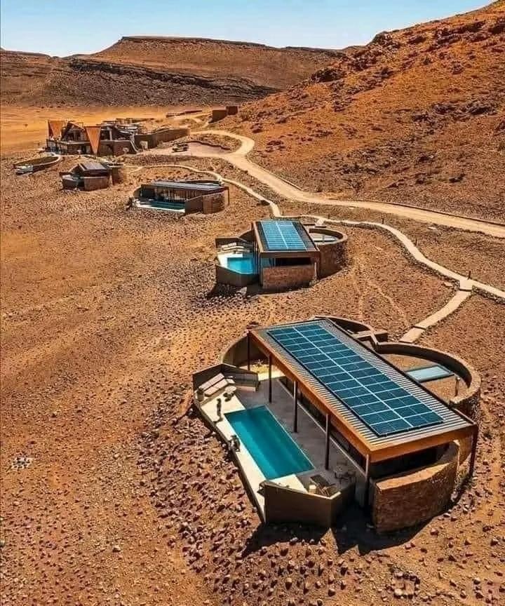 Image accompanying "غدامس
افتتاح منتجع سياحي جديد في وسط الصحراء الليبية"