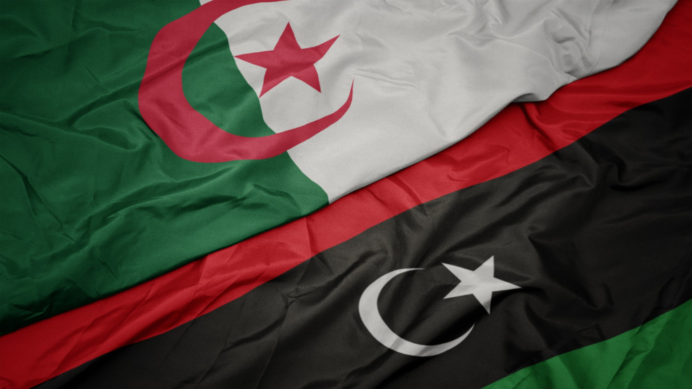 زائف: السلطات الجزائرية لم تصدر قرار بمنع دخول السيارات الليبية إلى أراضيها